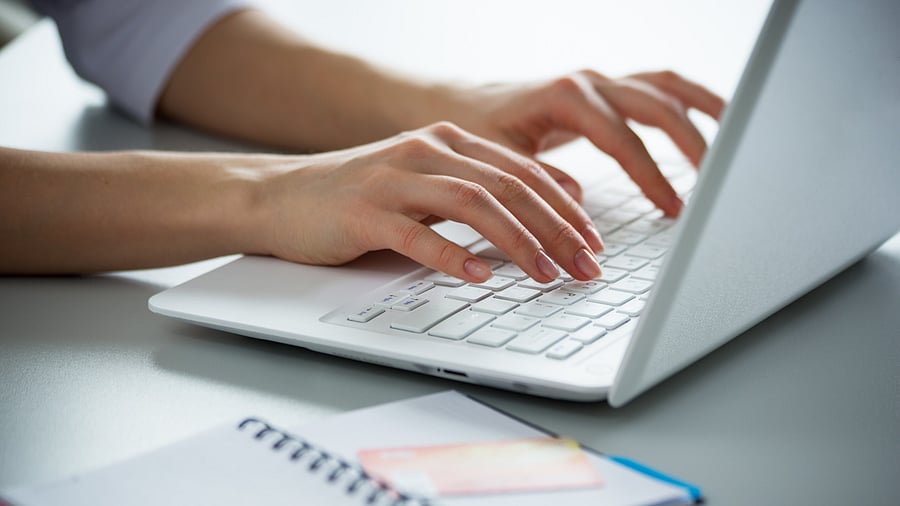 <div class="paragraphs"><p>Representative image showing an employee</p></div>