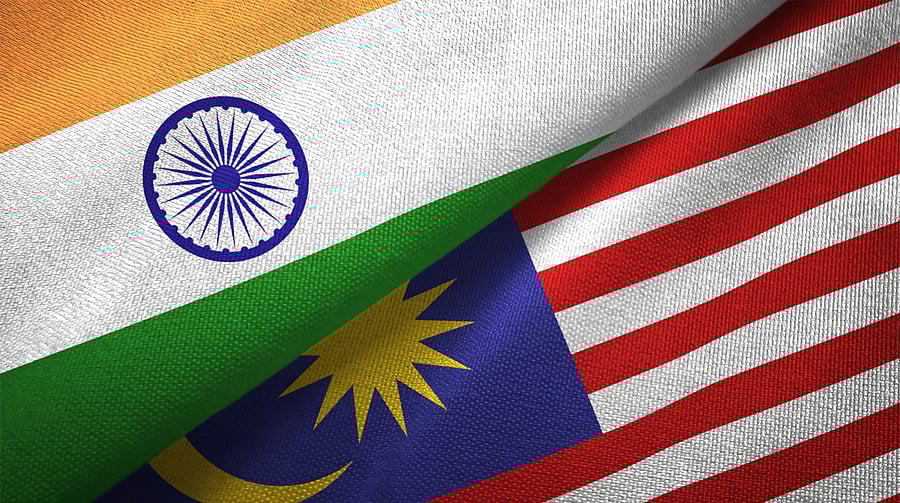 <div class="paragraphs"><p>India and Malaysia flags</p></div>