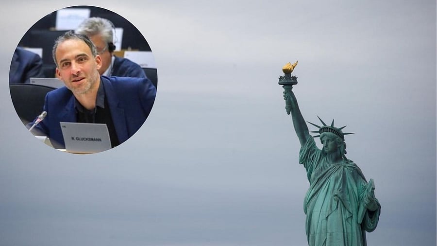 <div class="paragraphs"><p>European Parliament Raphael Glucksmann and The Statue of Liberty</p></div>