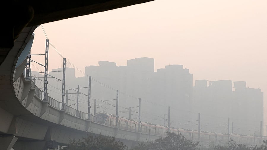 <div class="paragraphs"><p>An image showing air pollution.</p></div>