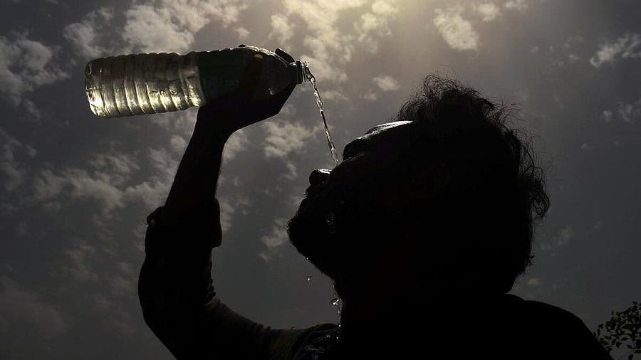 <div class="paragraphs"><p>Representative image of a man splashing water on his face on a hot summer day amid heatwave.</p></div>