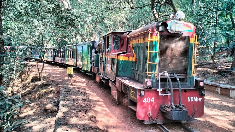 <div class="paragraphs"><p>Matheran's toy train.</p></div>