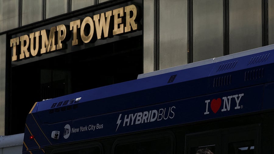 <div class="paragraphs"><p>An image showing Trump Towers</p></div>