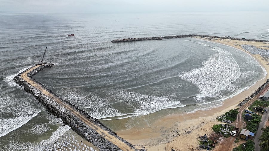 <div class="paragraphs"><p>A view of the work on Kulai fishing harbour. </p></div>