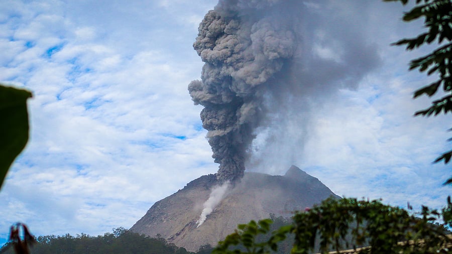 <div class="paragraphs"><p>Indonesia's Lewotobi volcano</p></div>