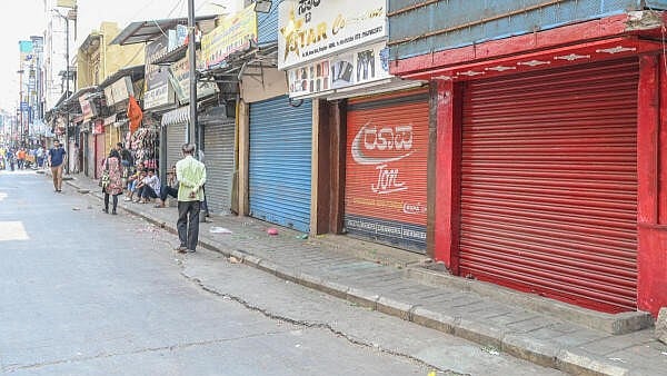 <div class="paragraphs"><p>Shops are closed to support Karnataka Bandh call by pro-Kannada organisations at Avenue Road, Chickpet, BVK Iyengar Road in Bengaluru.</p></div>