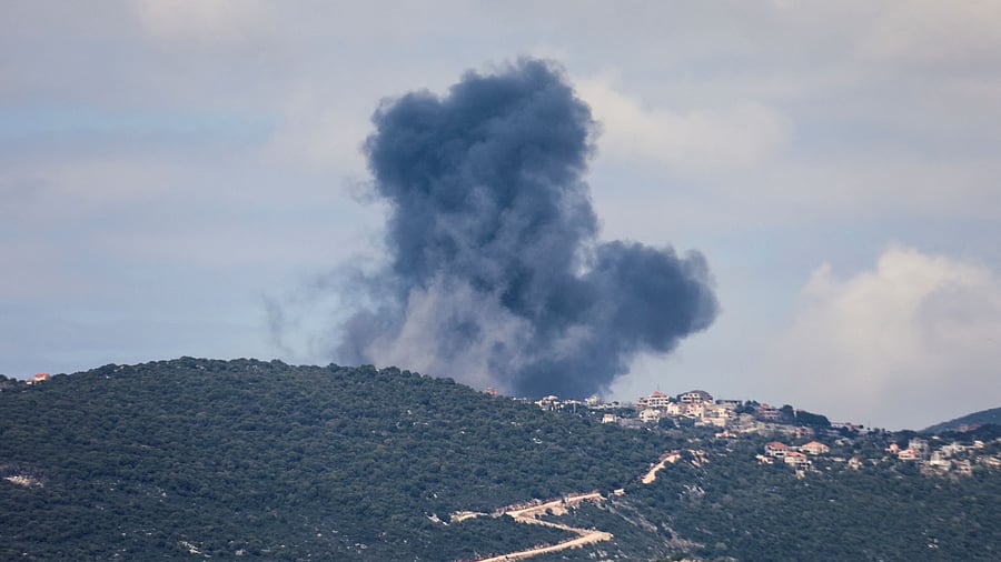 <div class="paragraphs"><p>The Israeli army said it is attacking Hezbollah targets in Lebanon in a second wave of strikes on Saturday, after intercepting rockets fired from across the border earlier in the day.</p></div>