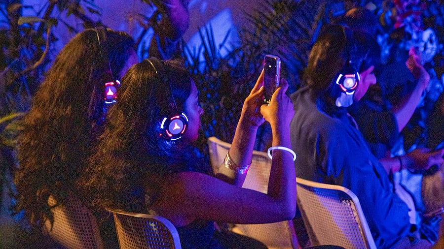 ‘Sonic VHS’, a silent music show featuring local artistes, is one of Practically Sobar’s flagship events. The non-alcoholic bar is located on Convent Road.