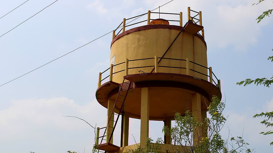 <div class="paragraphs"><p>Representative image showing water tank</p></div>