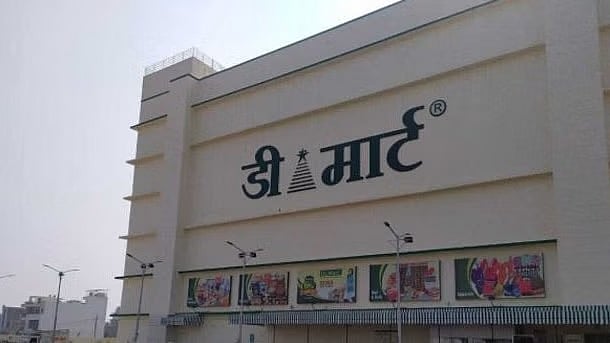 <div class="paragraphs"><p>The incident took place on Tuesday at the D-Mart store in Versova, Andheri (West)</p></div>
