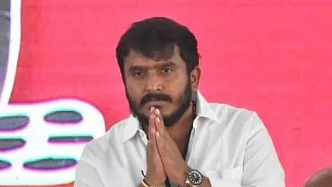 <div class="paragraphs"><p>JD(S) MLA&nbsp;G D Harish Gowda</p></div>