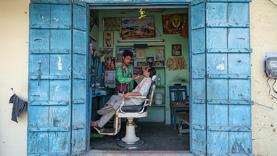 <div class="paragraphs"><p>Representative image showing a barber shop</p></div>