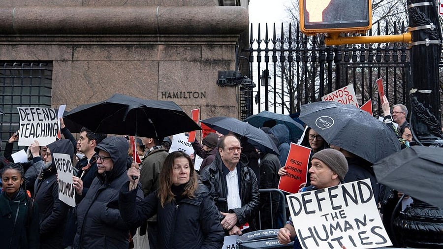 <div class="paragraphs"><p>Faculty stage a protest at Columbia University in New York City.</p></div>