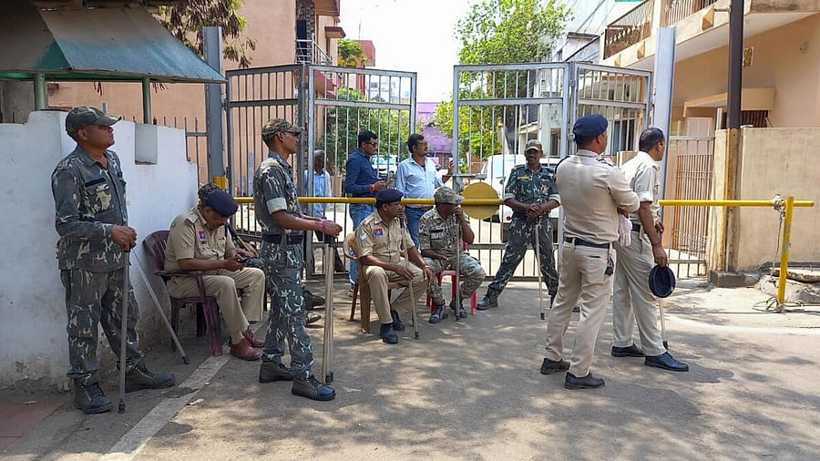 <div class="paragraphs"><p>Security personnel guard at the residence of Chhattisgarh former Chief Minister Bhupesh Baghel during a CBI raid, in Bhilai, Wednesday, March 26, 2025.</p></div>