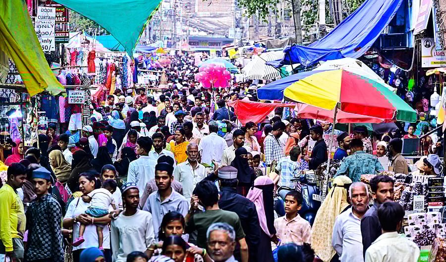 <div class="paragraphs"><p>People throng the market in Kalaburagi to buy items needed for the festival.</p></div>