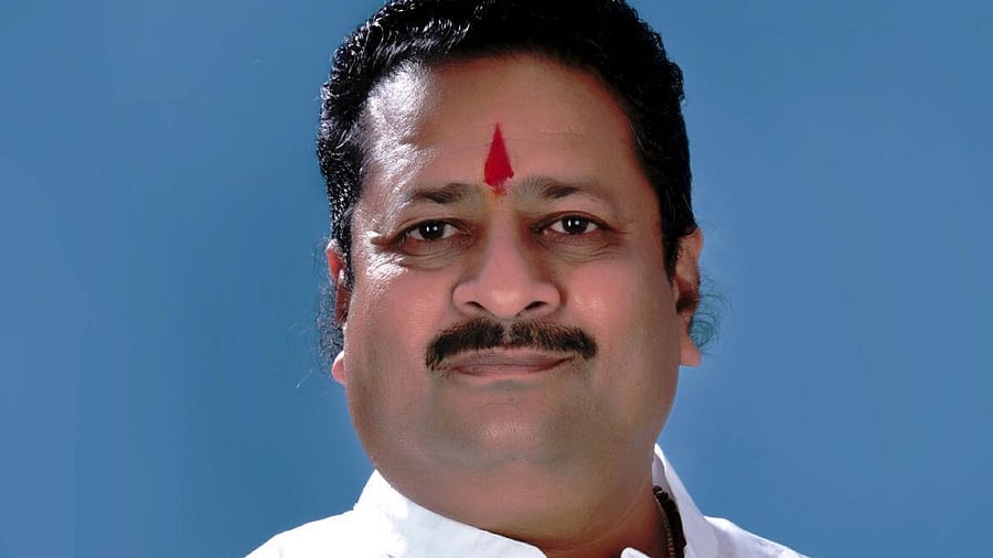 <div class="paragraphs"><p>Basanagouda Patil Yatnal</p></div>
