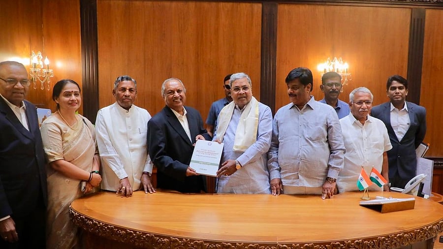 <div class="paragraphs"><p>Justice H N Nagmohan Das Commission submits the interim report to Chief Minister Siddaramaiah.</p></div>
