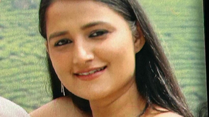 <div class="paragraphs"><p>An undated photograph of the deceased woman. </p></div>