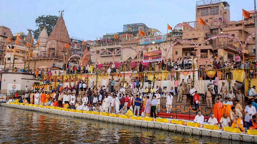 <div class="paragraphs"><p>Dasammedh ghat in Varanasi </p></div>