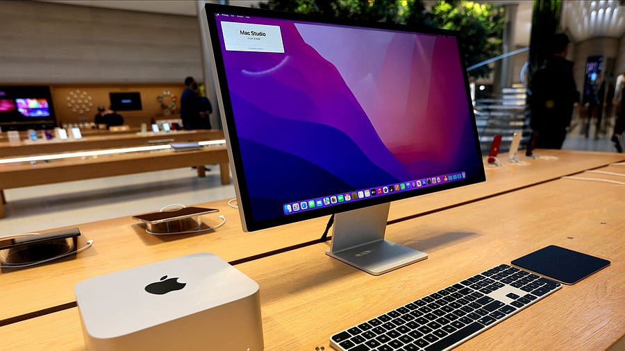 <div class="paragraphs"><p>FILE PHOTO: The new Apple Mac Studio computer and Studio Display are displayed at Apple Store on 5th Avenue in Manhattan, in New York City. </p></div>