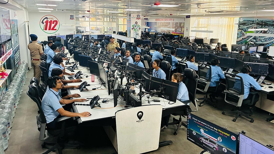 <div class="paragraphs"><p>Operators handling the 112 helplines at the Command Centre in Bengaluru.</p></div>