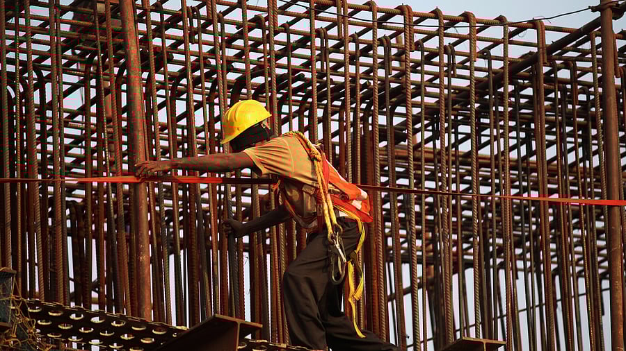 <div class="paragraphs"><p>Representative image showing a labourer in India&nbsp;</p></div>