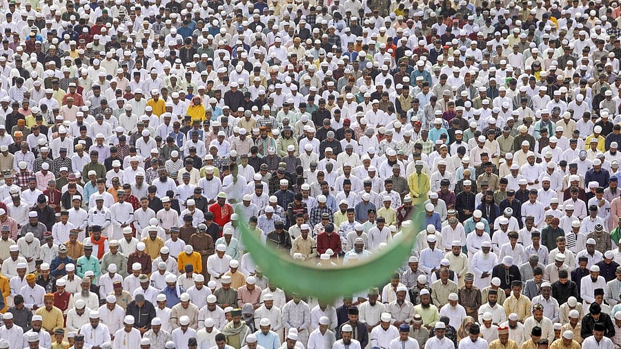 <div class="paragraphs"><p>People offer ‘namaz’ on the occasion of ‘Eid-ul-Fitr’ festival. (Representative image)&nbsp;</p></div>