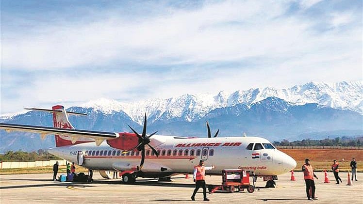 <div class="paragraphs"><p>Gaggal Airport</p></div>