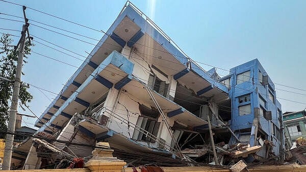 <div class="paragraphs"><p>Aftermath of strong earthquake, in Mandalay</p></div>