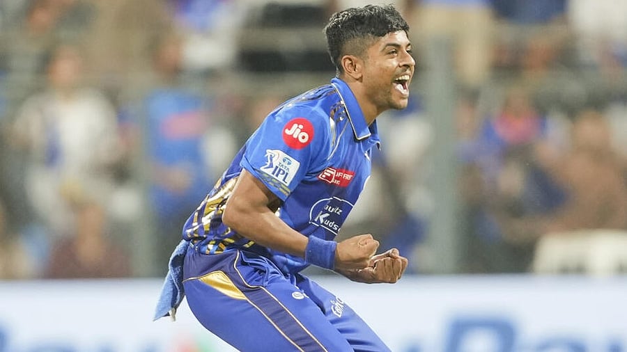 <div class="paragraphs"><p>MI bowler Ashwani Kumar</p></div>