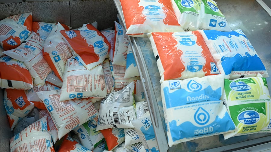 <div class="paragraphs"><p>In Karnataka, dairy farmers spend Rs 25 to Rs 32 to produce one litre of milk.</p></div>