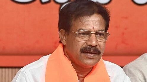 <div class="paragraphs"><p>Dakshina Kannada BJP President Sathish Kumpala speaking to mediapersons in Mangaluru</p></div>