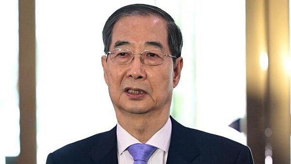 <div class="paragraphs"><p>South Korea's interim leader Han Duck-soo </p></div>