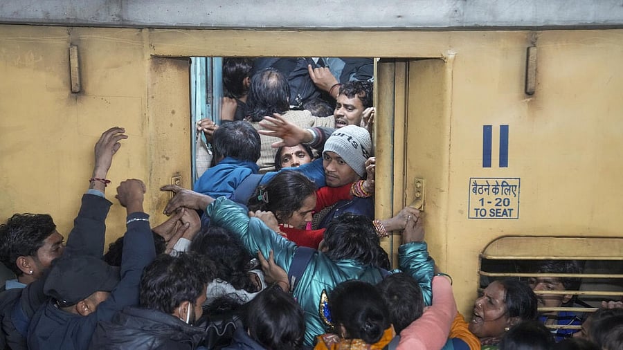 <div class="paragraphs"><p>Eighteen people were killed many others injured in the stampede at the New Delhi Railway Station.</p></div>