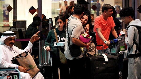 <div class="paragraphs"><p> Passengers upon their arrival at the Mumbai airport after being stranded for more than 40 hours at a Turkey airport, Friday, April 4, 2025. Over 250 Virgin Atlantic passengers, including Indians, who landed in Mumbai were stuck at the Diyarbakir Airport in Turkey after their Mumbai-bound aircraft from London was diverted to the airport on Wednesday.</p></div>