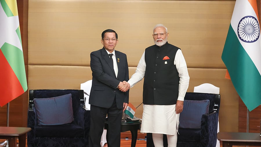 <div class="paragraphs"><p>Prime Minister Narendra Modi on Friday met Myanmar's Senior General Min Aung Hlaing</p></div>