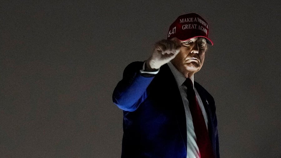 <div class="paragraphs"><p>Donald Trump</p></div>