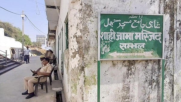<div class="paragraphs"><p>Police and security personnel keep a vigil amid Friday prayers, outside Shahi Jama Masjid, in Sambhal, Uttar Pradesh, Friday, April 4, 2025.</p></div>