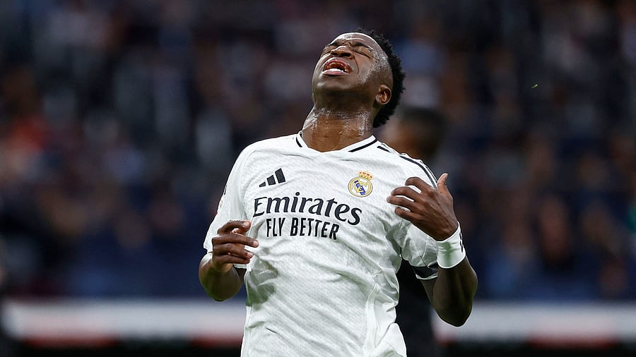 <div class="paragraphs"><p>Real Madrid's Vinicius Junior reacts after missing a penalty against Valencia.</p></div>