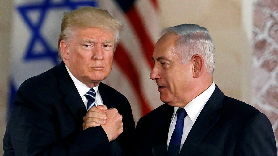 <div class="paragraphs"><p>US&nbsp;President Donald Trump and Israeli Prime Minister Benjamin Netanyahu shake hands</p></div>