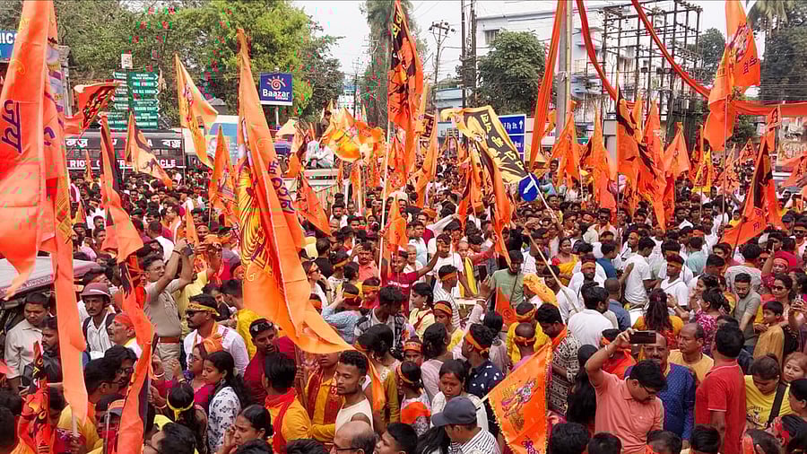 <div class="paragraphs"><p>People take part in a religious procession on the occasion of Ram Navami, in West Bengal, Sunday, April 6, 2025. </p></div>