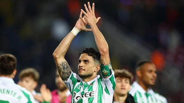 <div class="paragraphs"><p>Real Betis' Marc Bartra reacts after the match.</p></div>