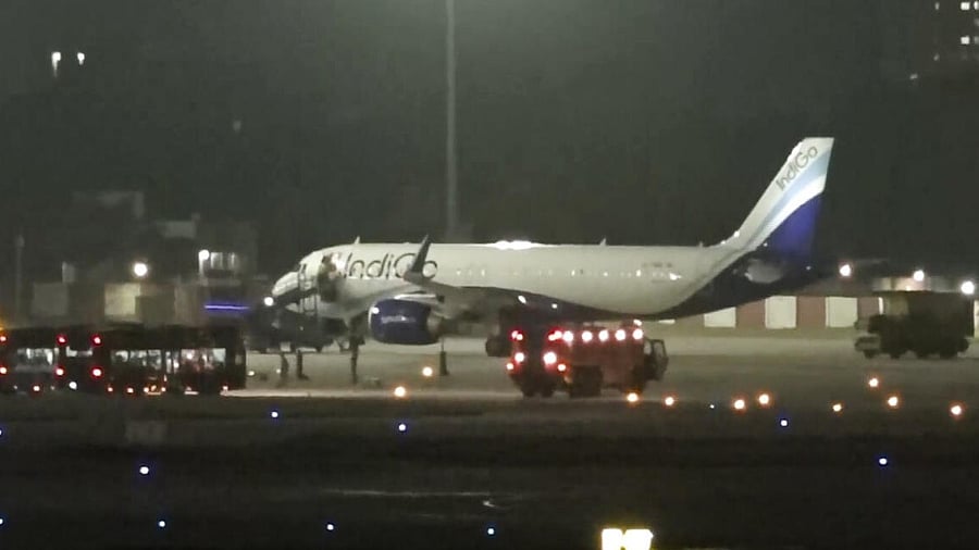 <div class="paragraphs"><p>Representative image of an indigo flight landing.&nbsp;</p></div>