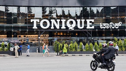 <div class="paragraphs"><p>Liquor mart Tonique in Bengaluru</p></div>