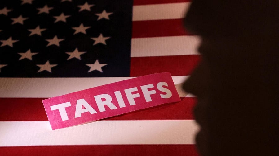 <div class="paragraphs"><p>Illustration shows 3D-printed figure of US President Trump, US flag and "tariffs" label.</p></div>