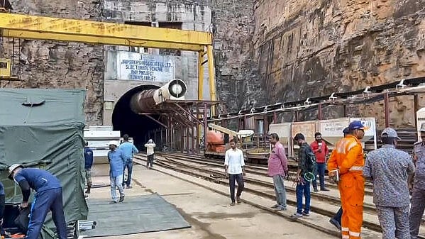<div class="paragraphs"><p>SLBC tunnel collapse in Telangana</p></div>