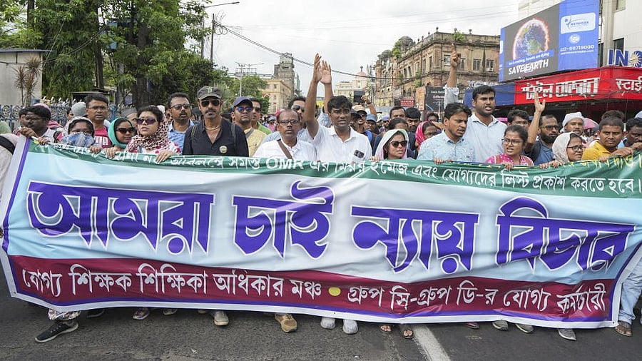 <div class="paragraphs"><p>Actor Badshah Moitra and leader of doctors' forum with a section of teachers who lost their jobs following a Supreme Court judgment which held that the whole appointment process was tainted, take part in a protest rally against the West Bengal government demanding the reinstatement of qualified teachers, in Kolkata, Thursday, April 10, 2025.</p></div>