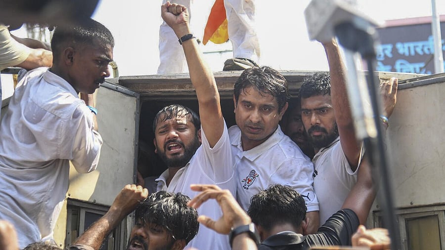 <div class="paragraphs"><p>NSUI national in-charge Kanhaiya Kumar and others being detained amid an attempt by Congress members to 'gherao' Bihar Chief Minister Nitish Kumar's residence during the party's 'Palayan Roko, Naukri Do' yatra, in Patna, Friday, April 11, 2025. </p></div>