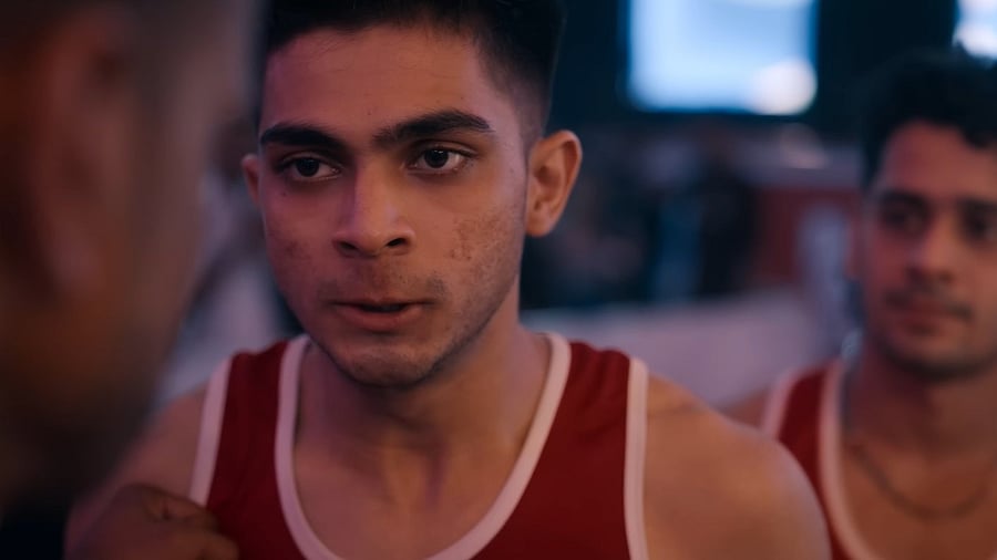 Naslen in 'Azhapulla Gymkhana'.