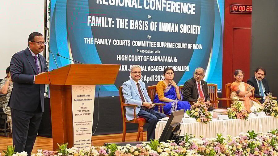 <div class="paragraphs"><p>The speakers at the Southern Zone Regional Conference on&nbsp;"Family: The Basis of Indian Society" at the Karnataka Judicial Academy on Sunday. </p></div>